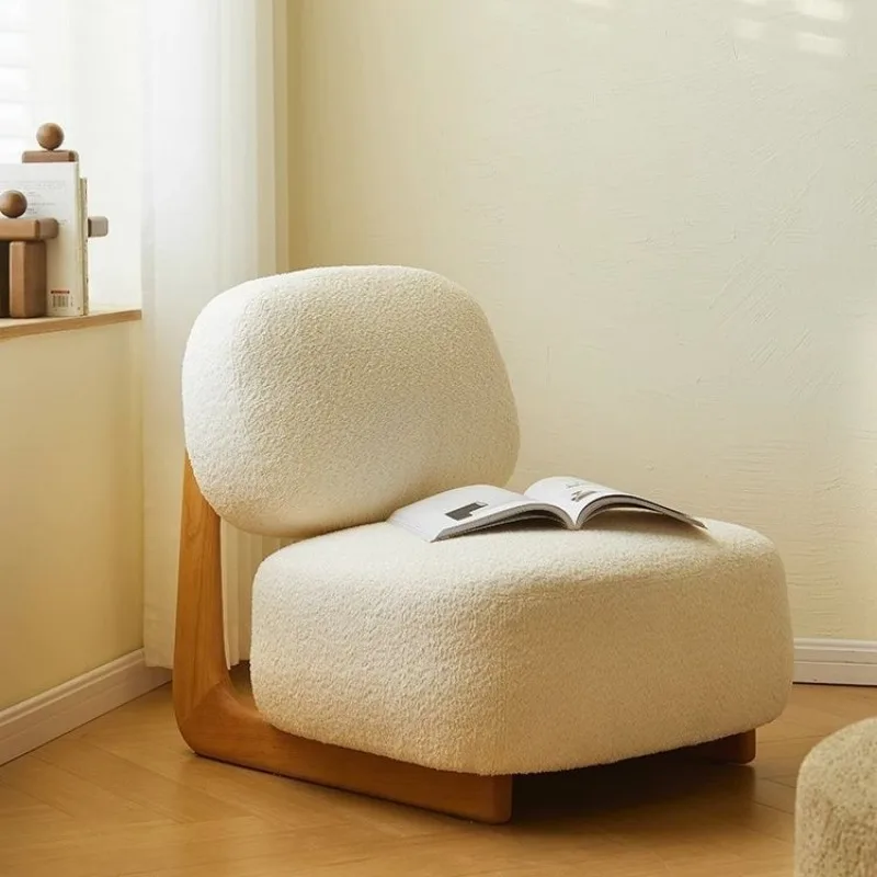 יודעים מה. משענת נורדי הסלון כיסא לבן יחיד טרקלין חדר שינה סלון הכיסא המודרני מרפסת ביתיים פריטים ביתיים