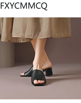 הנעליים החדשות של נשים 2023 נפץ אופנה כל-התאמה לנשימה עור העקב עבה סנדלי 23-23